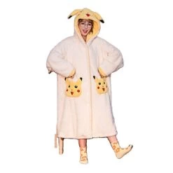 Pokemon Pikachu Kuscheliger Fleece Bademantel -Pokémon Spielzeug Geschäft product image 1852997123